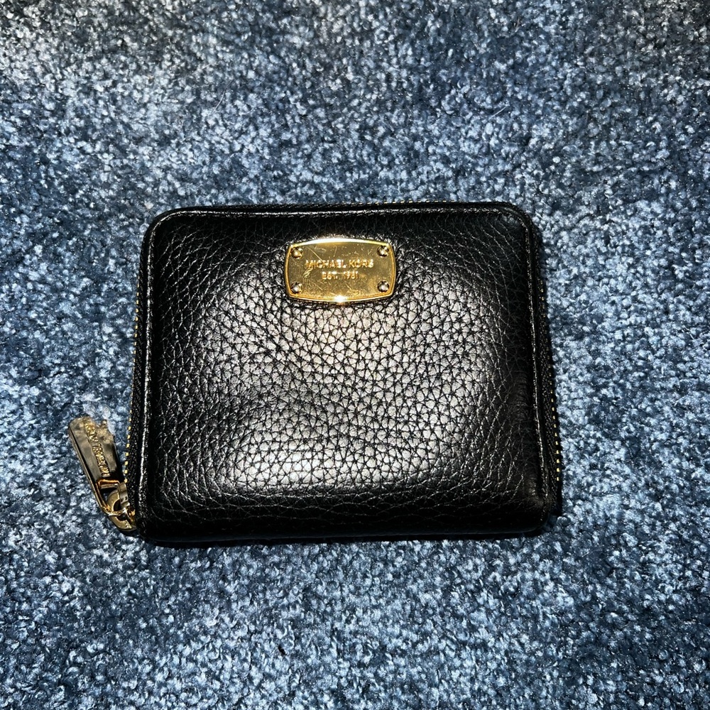 Michael Kors mini wallet